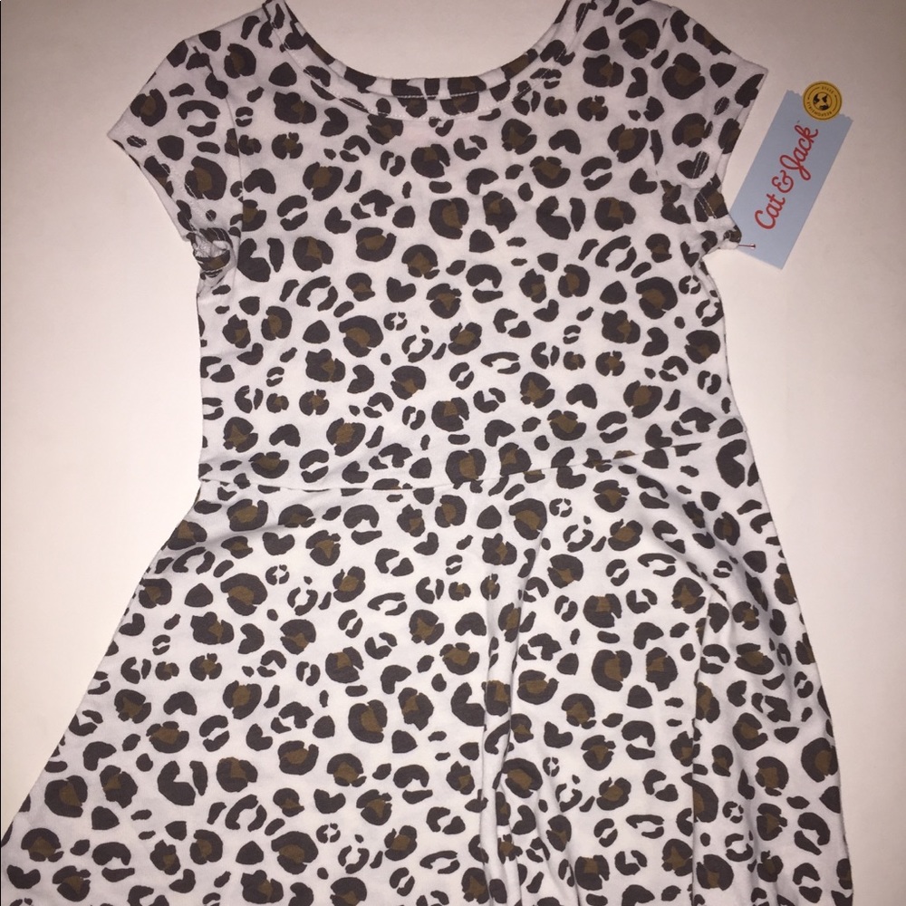 Cute and comfy leopard dress